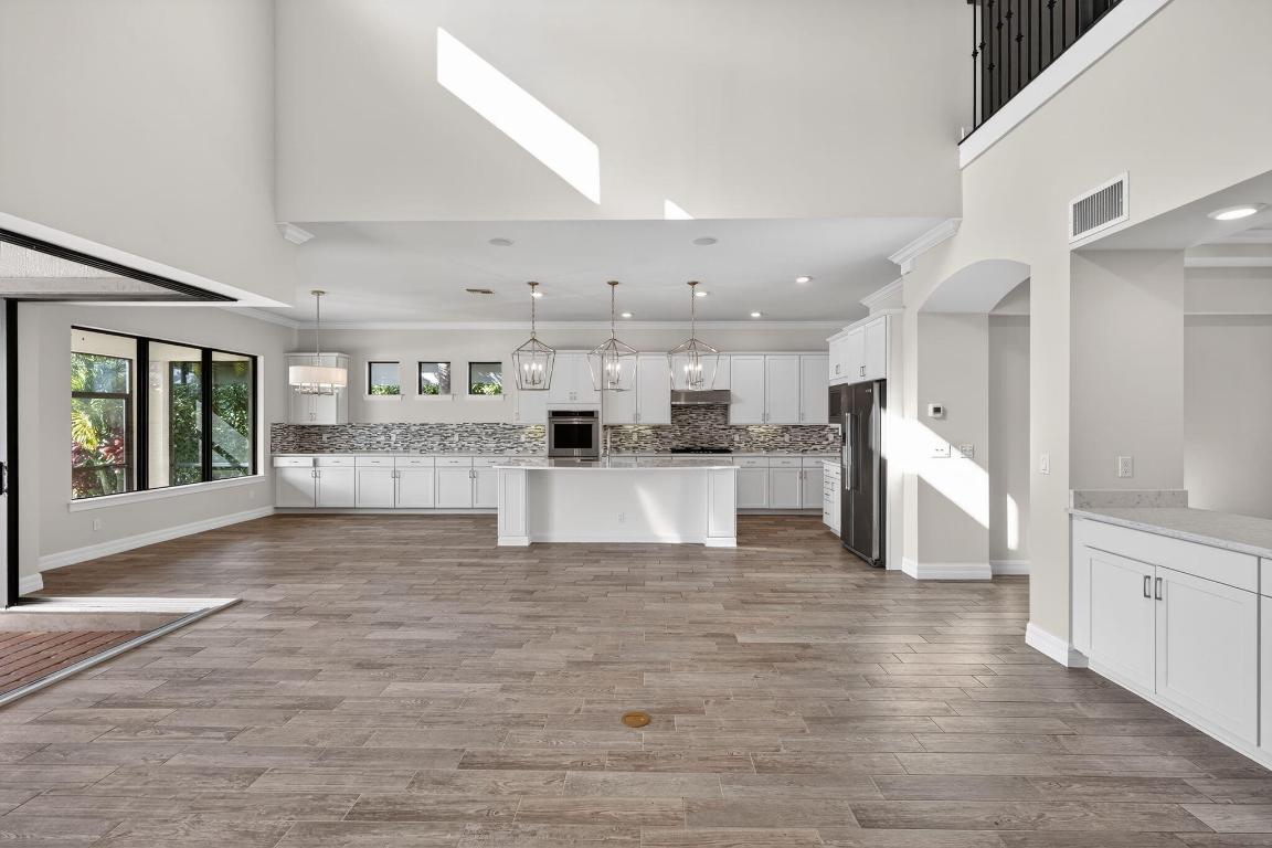 SONOMA ISLES - Residential