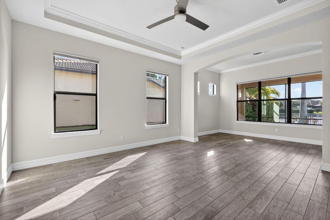 SONOMA ISLES - Residential