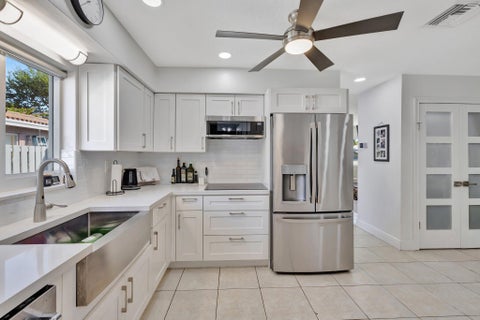 Tiny photo for 613 NE 25TH Avenue, Pompano Beach, FL 33062 (MLS # B26083750)
