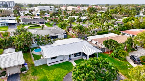 Tiny photo for 613 NE 25TH Avenue, Pompano Beach, FL 33062 (MLS # B26083750)