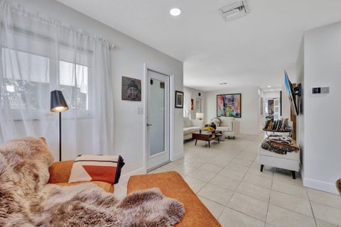 Tiny photo for 613 NE 25TH Avenue, Pompano Beach, FL 33062 (MLS # B26083750)