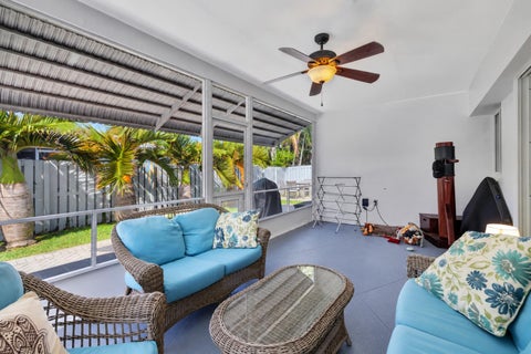 Tiny photo for 613 NE 25TH Avenue, Pompano Beach, FL 33062 (MLS # B26083750)