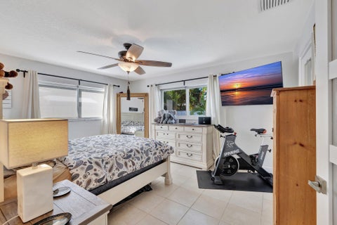 Tiny photo for 613 NE 25TH Avenue, Pompano Beach, FL 33062 (MLS # B26083750)