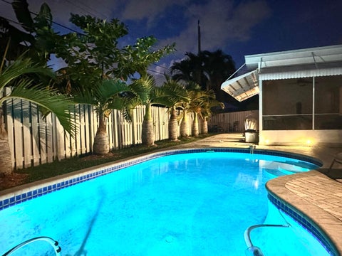 Tiny photo for 613 NE 25TH Avenue, Pompano Beach, FL 33062 (MLS # B26083750)