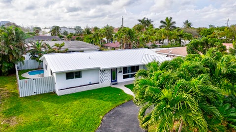 Tiny photo for 613 NE 25TH Avenue, Pompano Beach, FL 33062 (MLS # B26083750)