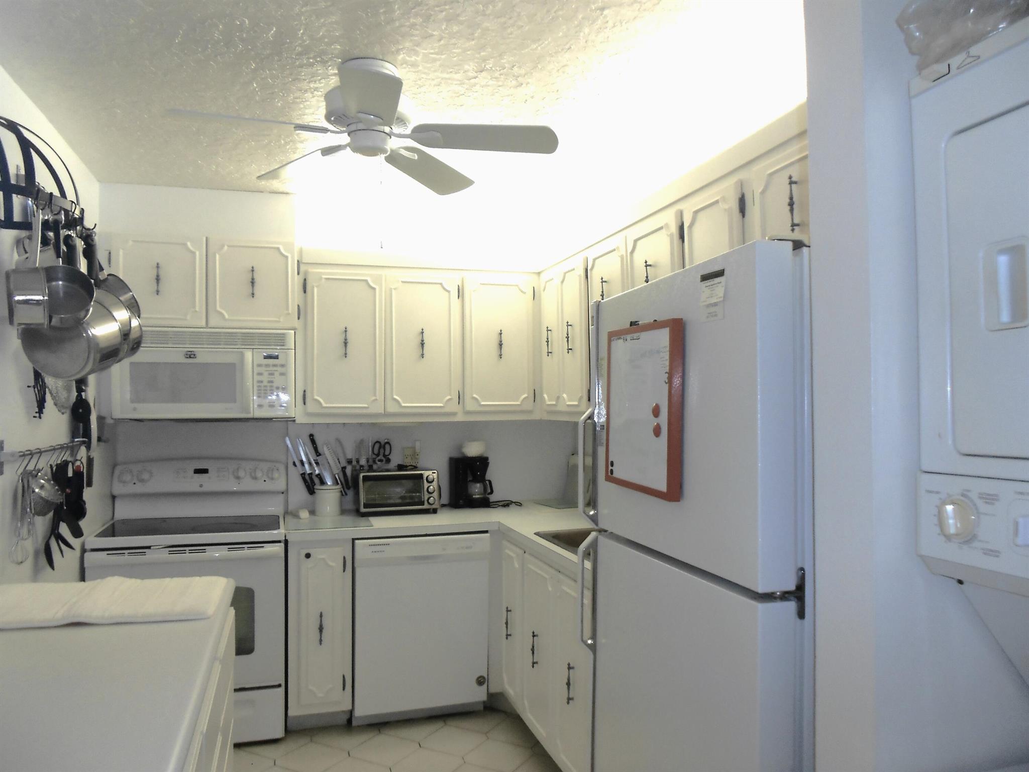 LIMETREE CONDO - Residential Lease
