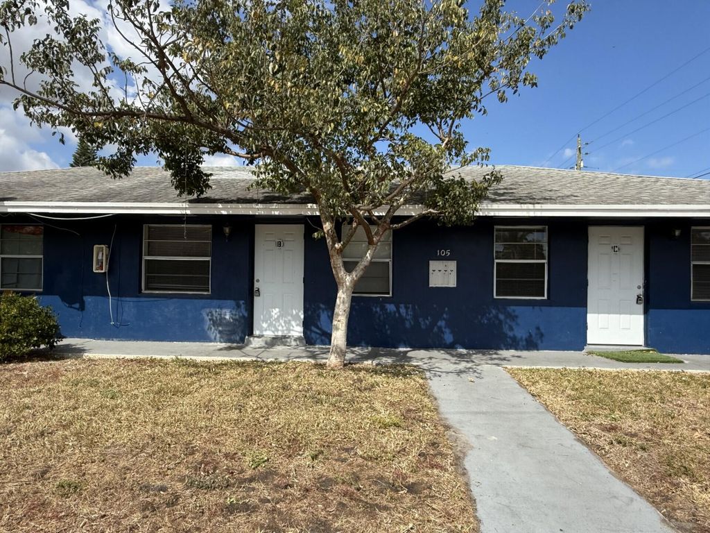 Photo of 105 SW 5th Avenue #B, Boynton Beach, FL 33435 (MLS # R11162533)