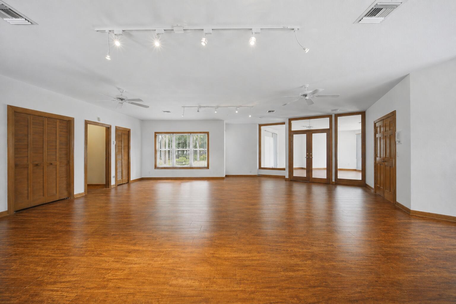 RUNNING BROOK HILLS - Residential