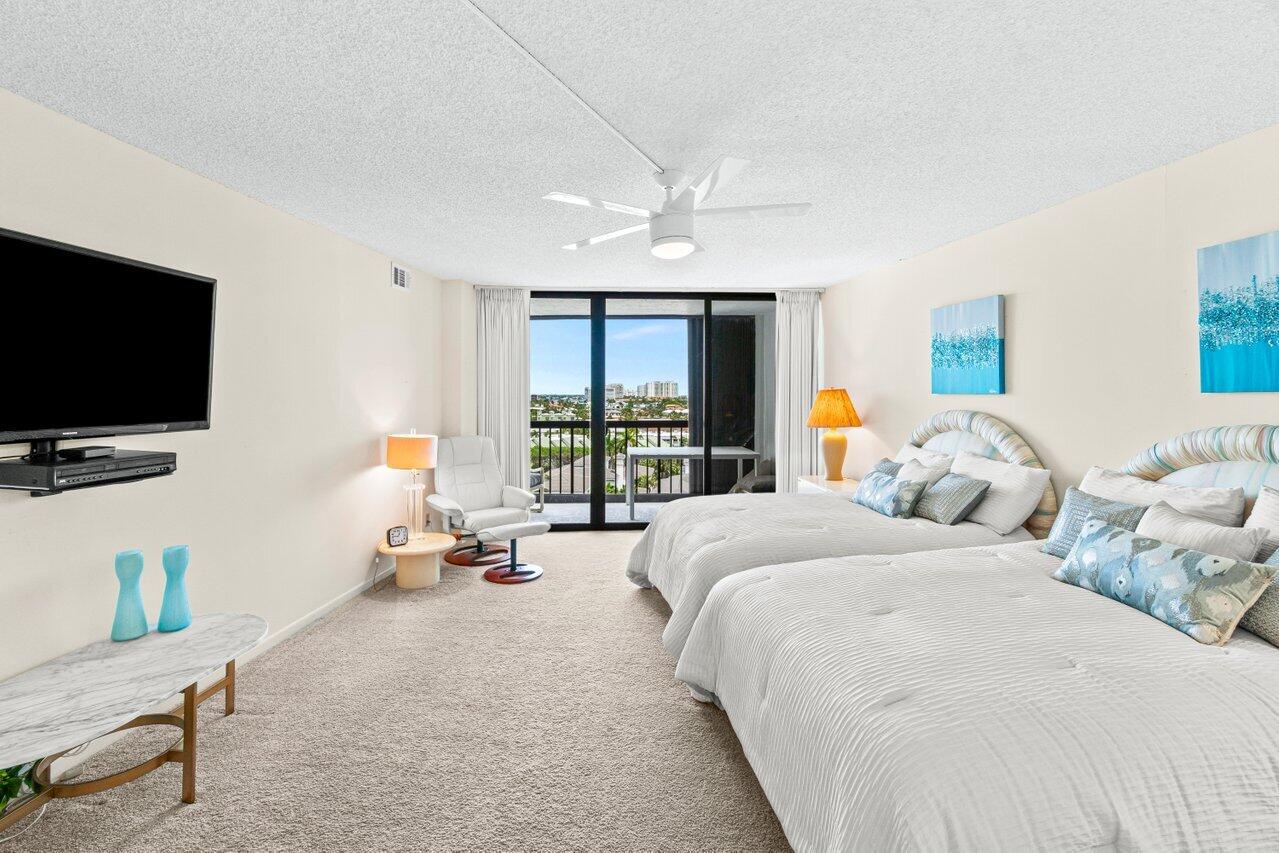 BRAEMAR ISLE CONDO - Residential