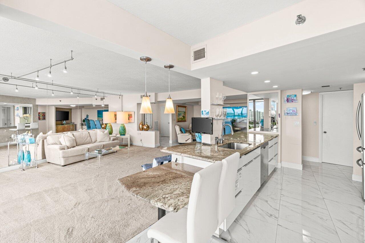 BRAEMAR ISLE CONDO - Residential