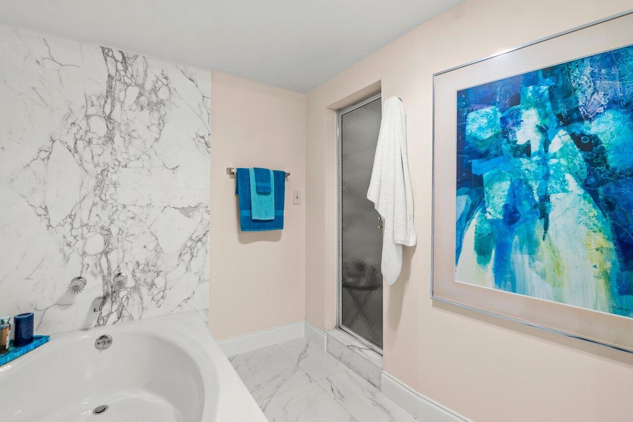 BRAEMAR ISLE CONDO - Residential