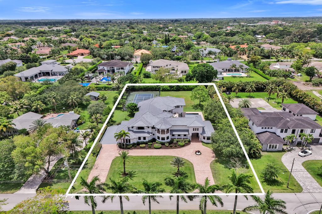 Photo of 11600 NW 8th Street, Plantation, FL 33325 (MLS # B26033018)