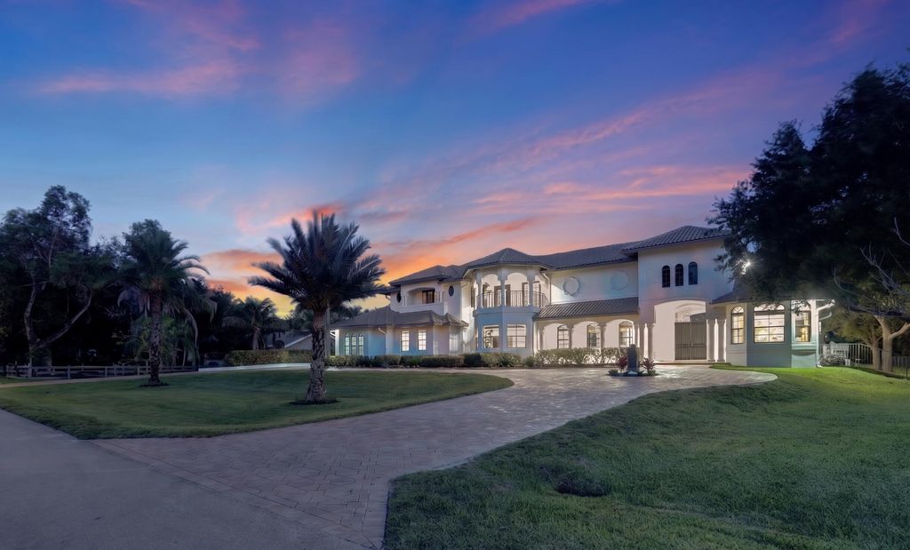Photo of 11600 NW 8th Street, Plantation, FL 33325 (MLS # B26033018)