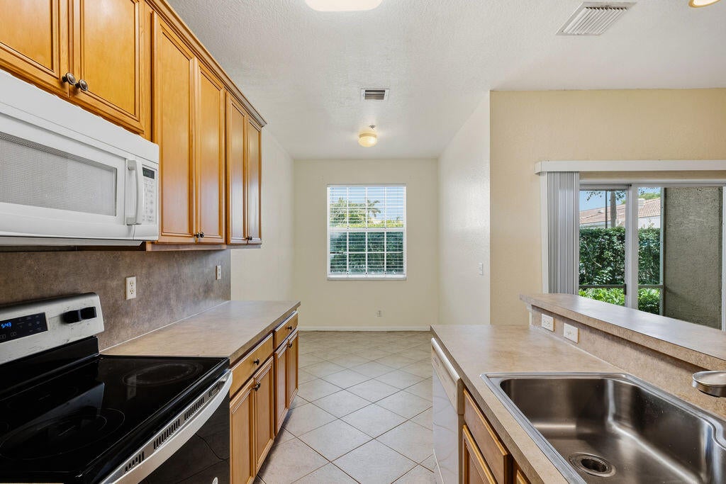 160 Village Boulevard G