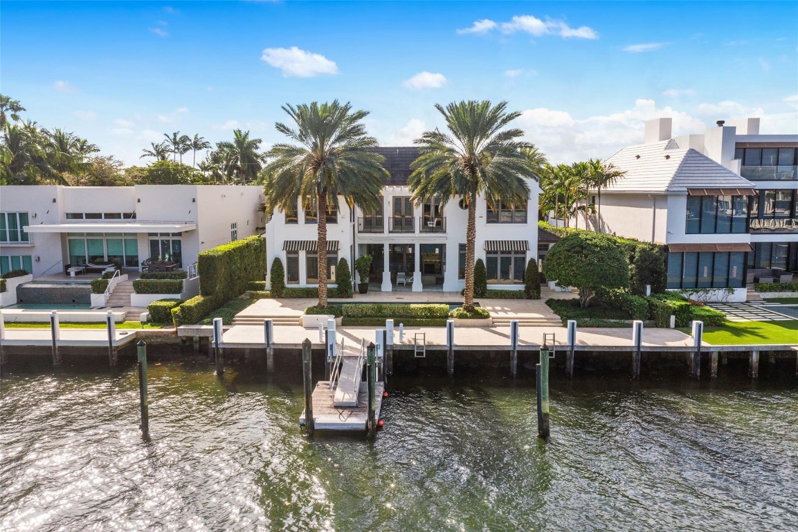 RIO VISTA ISLES - Residential