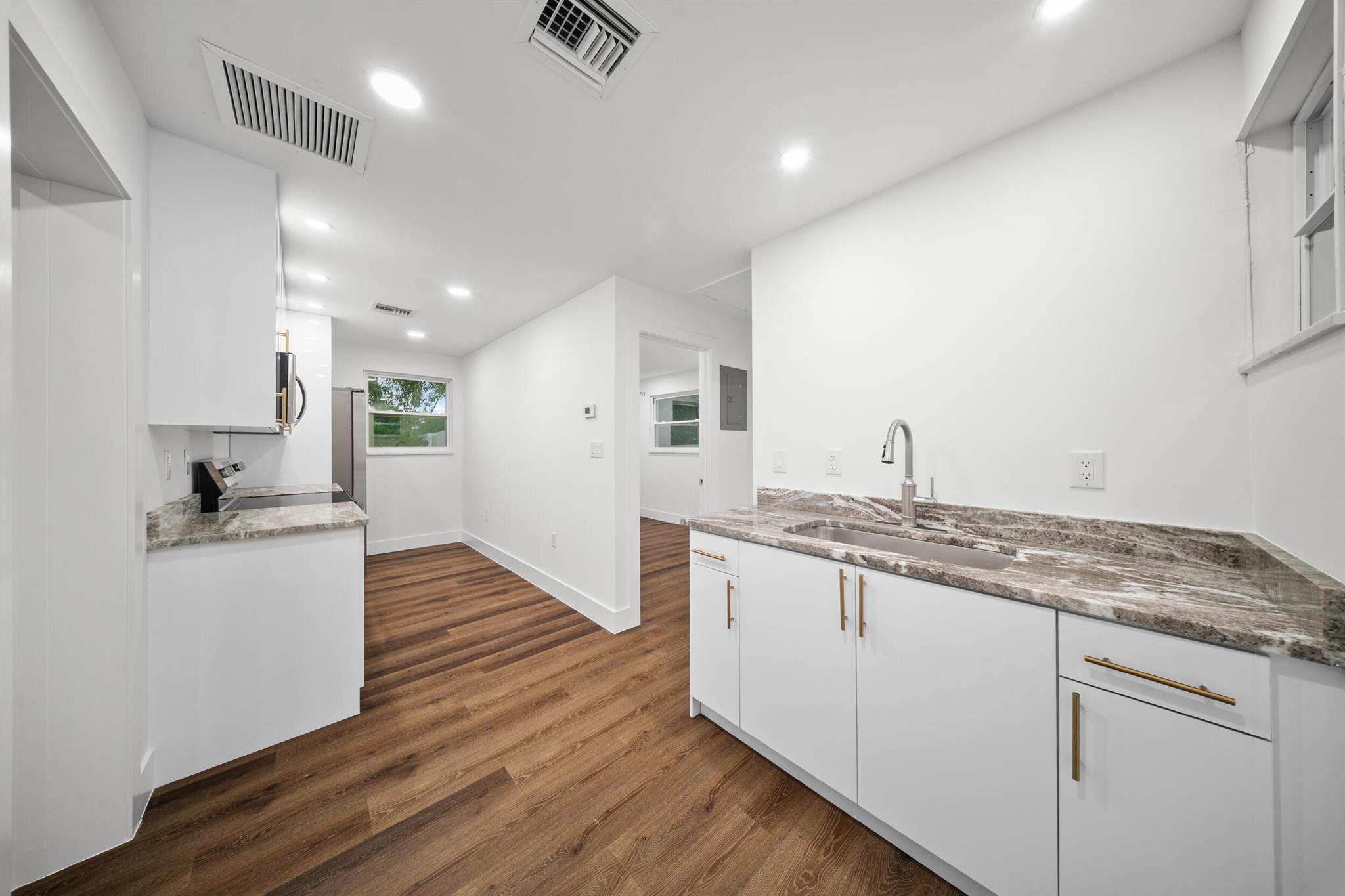 HIBISCUS PARK - Residential Income