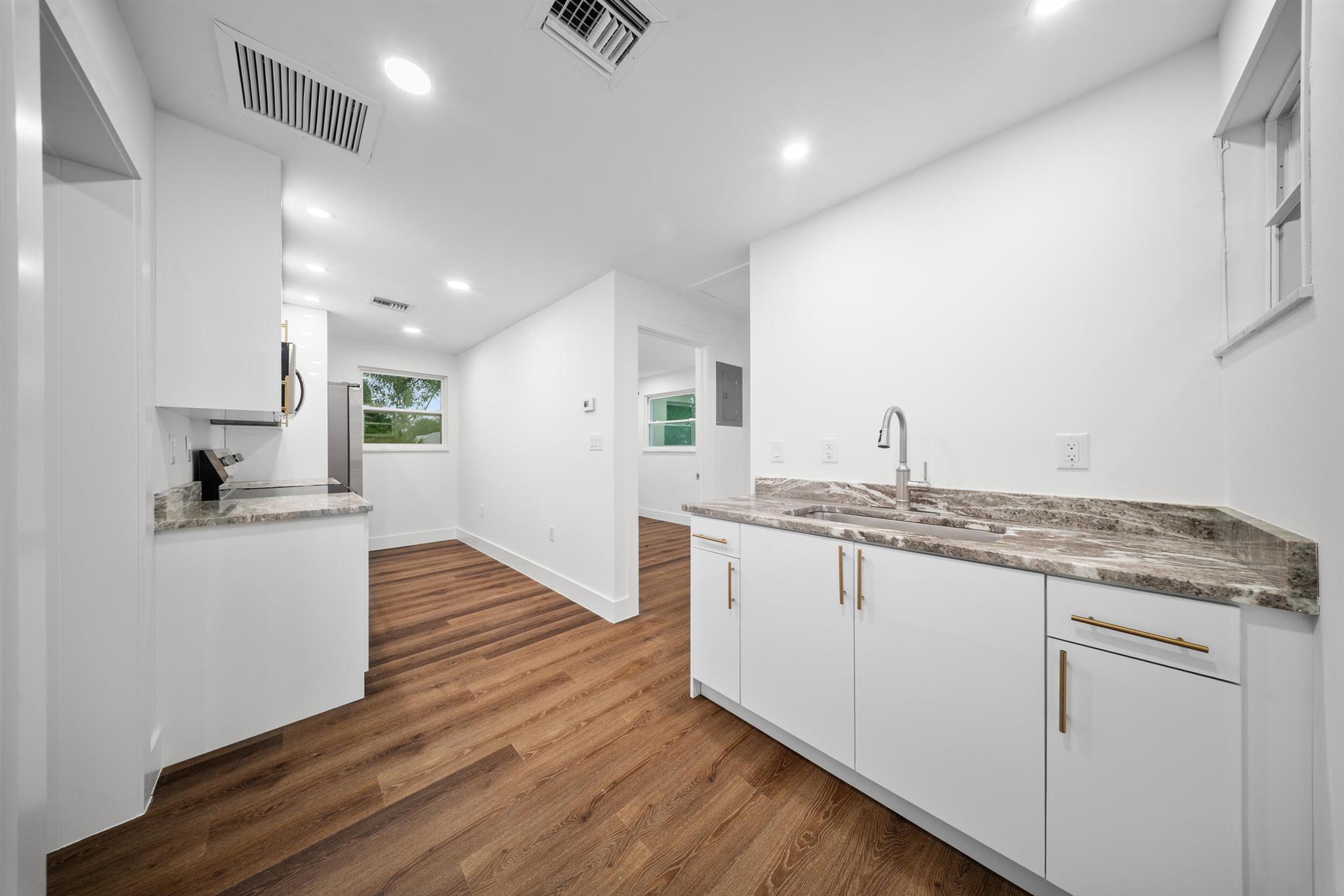 HIBISCUS PARK - Residential Income