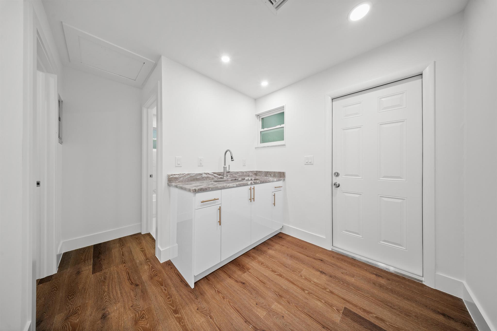 HIBISCUS PARK - Residential Income