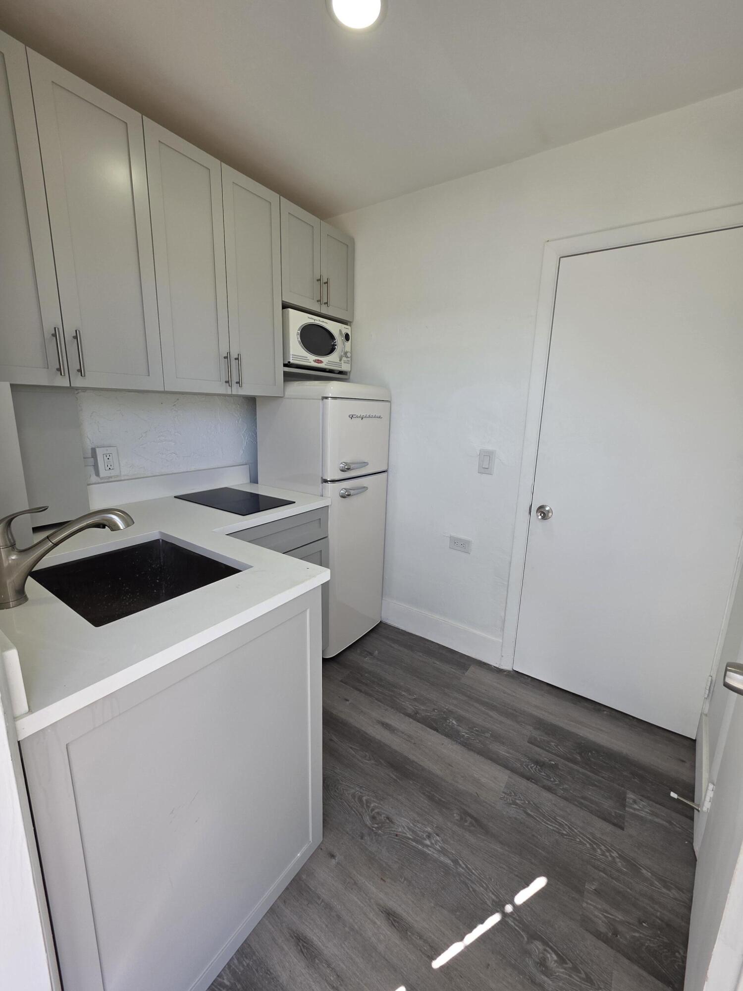 Tallman Pines 40-39 B - Residential