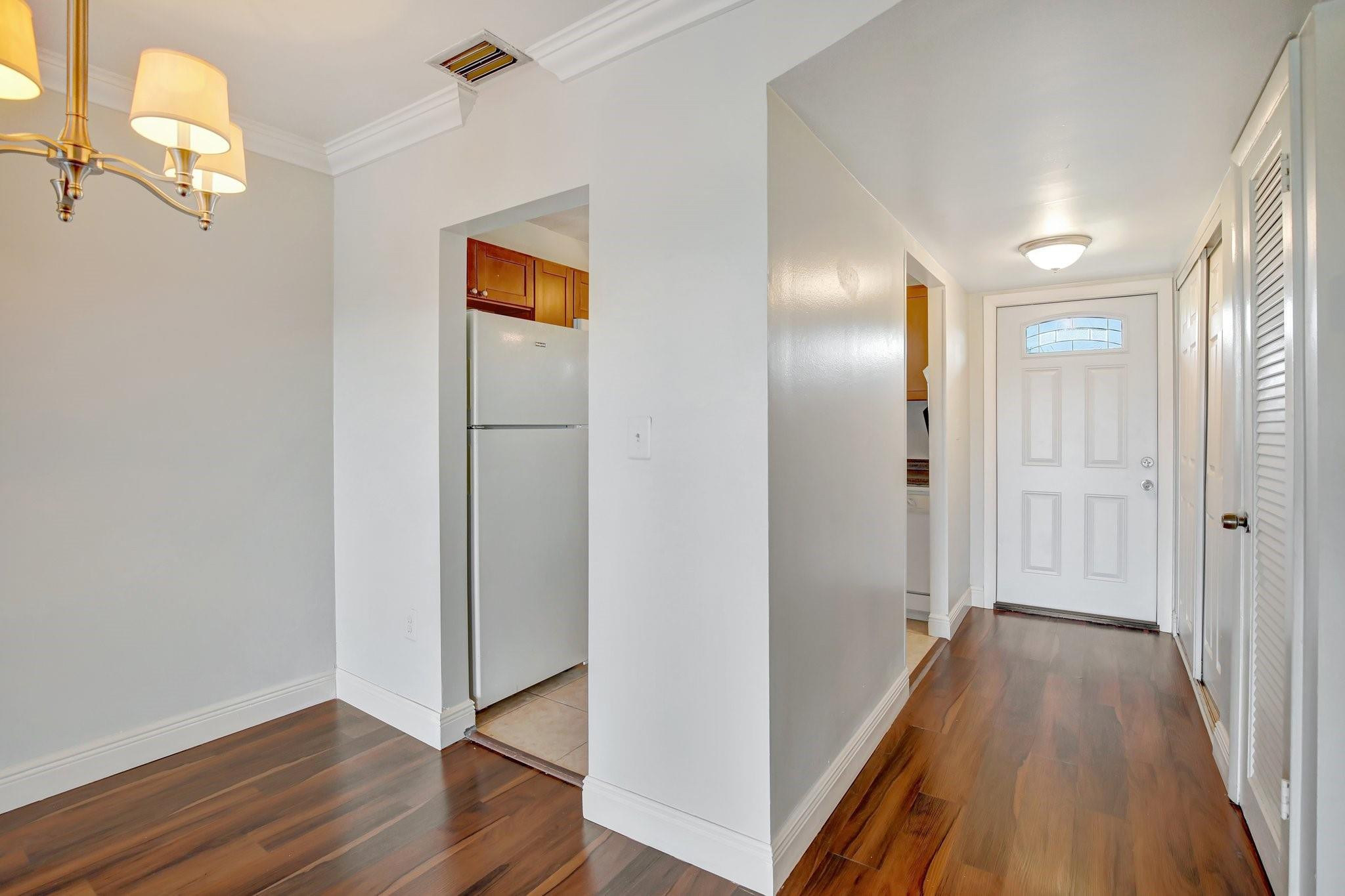 SUNRISE LAKES 38 CONDO - Residential Lease