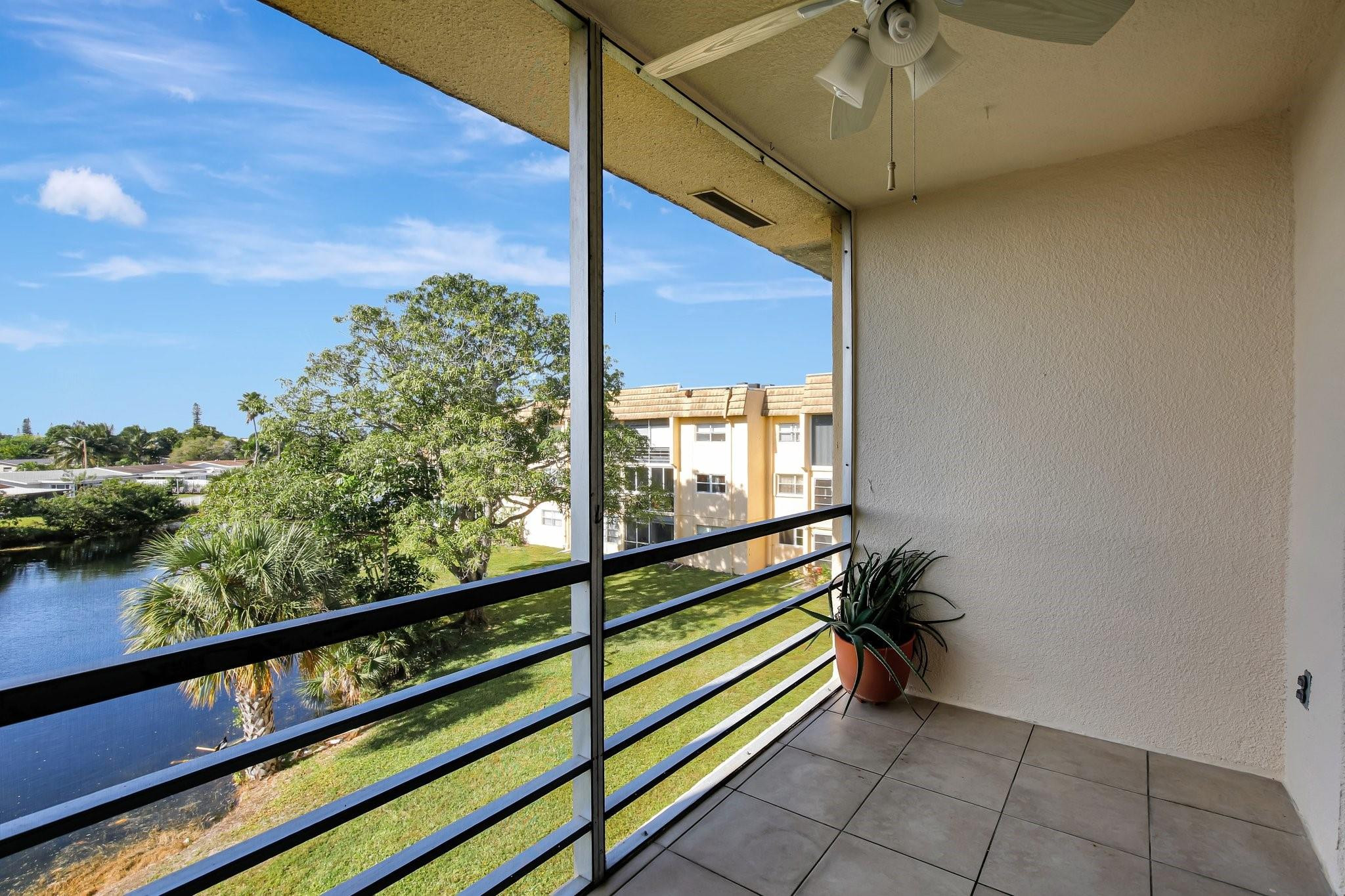 SUNRISE LAKES 38 CONDO - Residential Lease