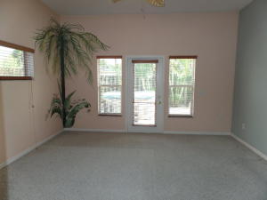 PINE CASTLE - Residential