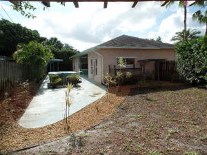 PINE CASTLE - Residential