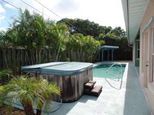 PINE CASTLE - Residential