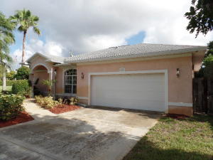 PINE CASTLE - Residential