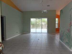 PINE CASTLE - Residential