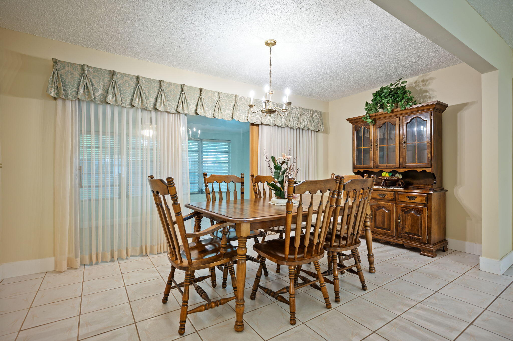 4245 NW 115th Avenue