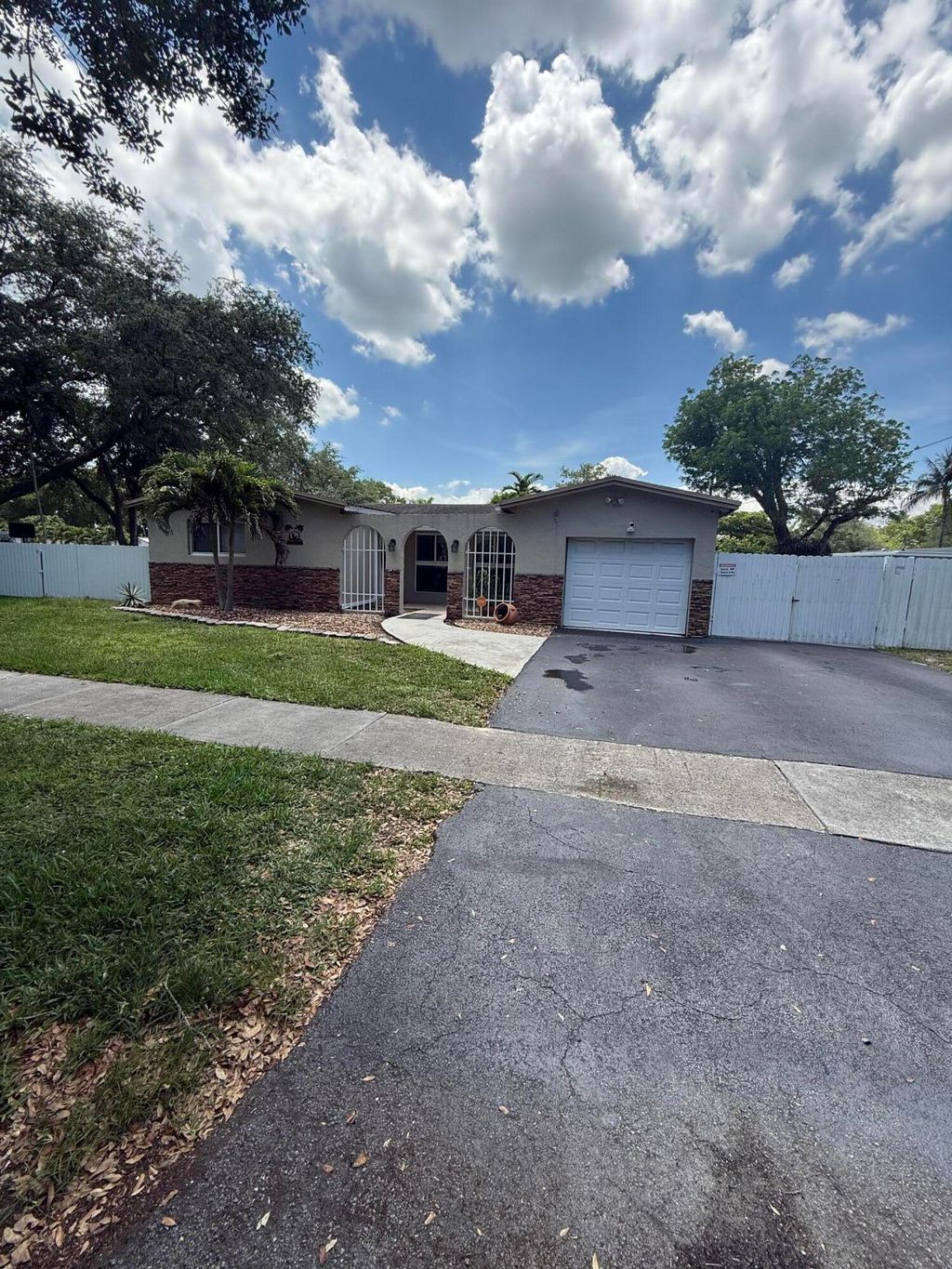 Photo of 9101 SW 52nd Court, Cooper City, FL 33328 (MLS # B26023589)