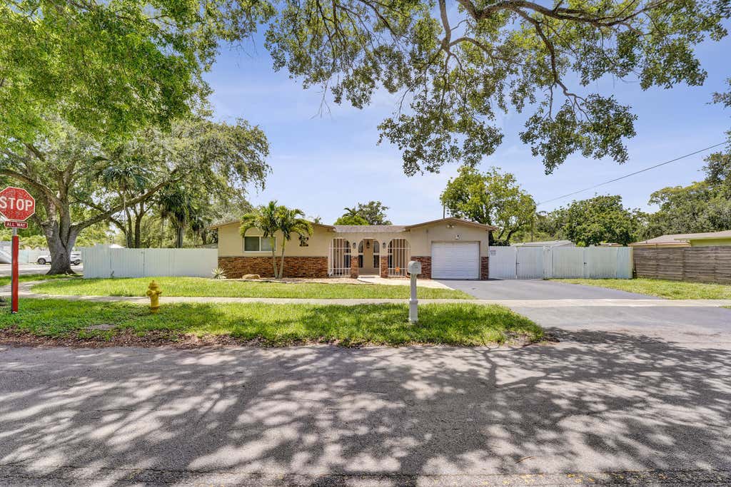 Photo of 9101 SW 52nd Court, Cooper City, FL 33328 (MLS # B26023589)