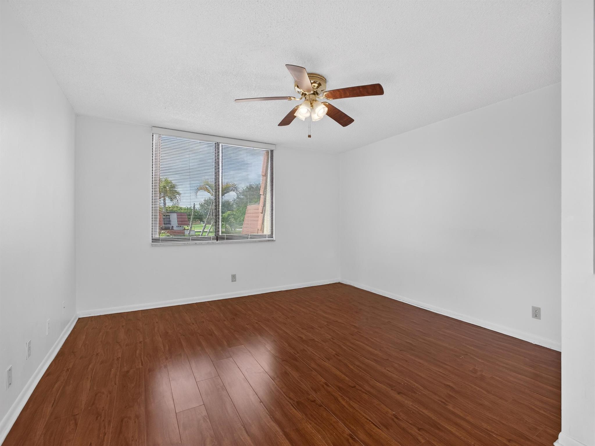 SOMERSET - Residential