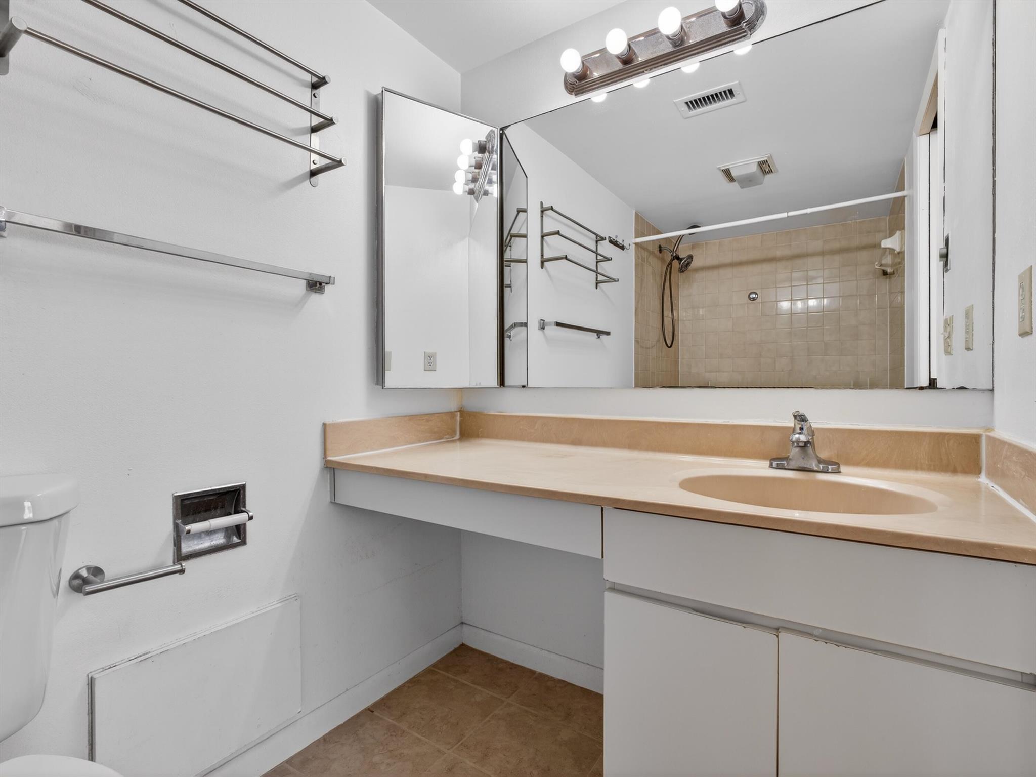 SOMERSET - Residential