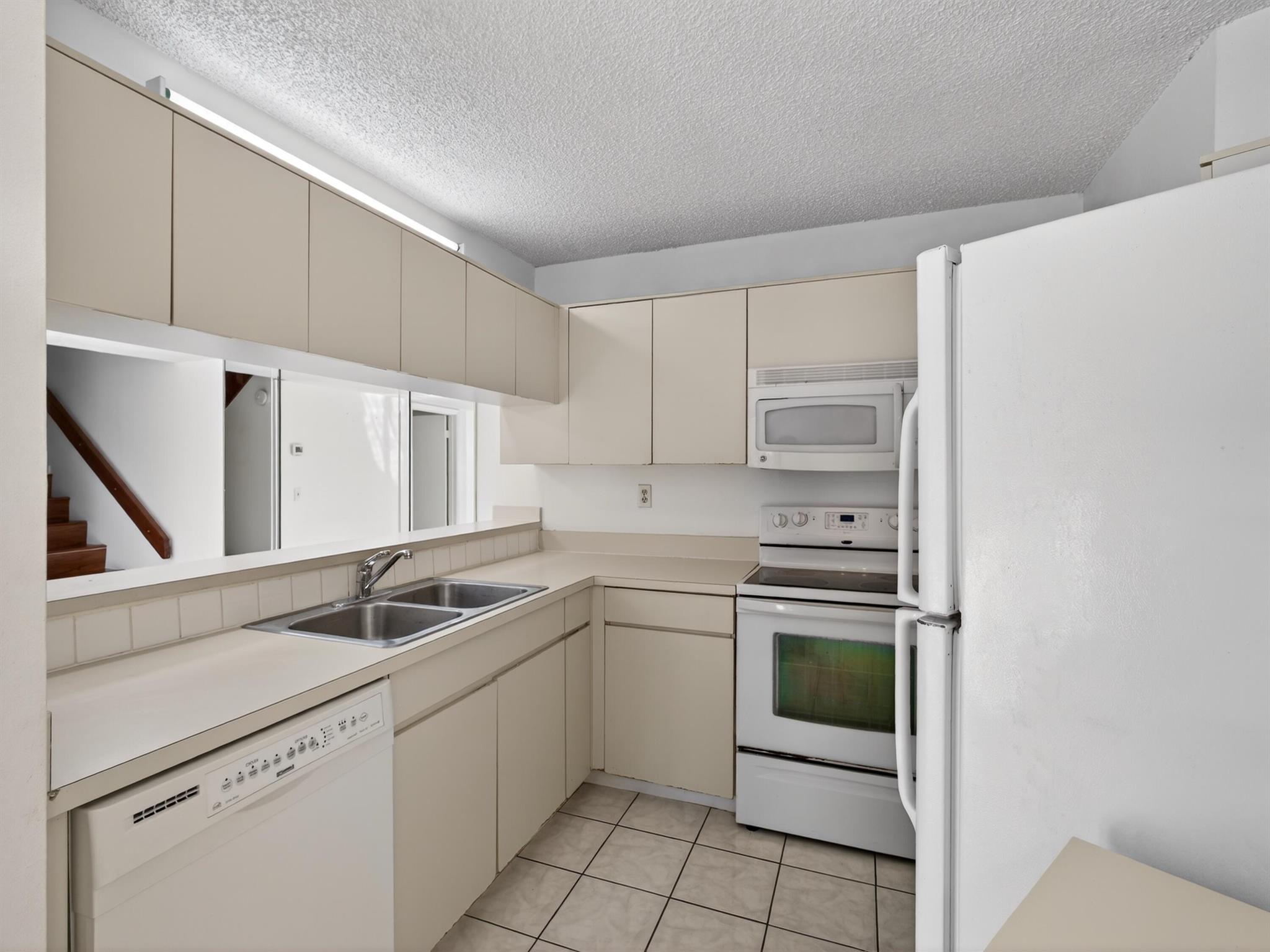 SOMERSET - Residential