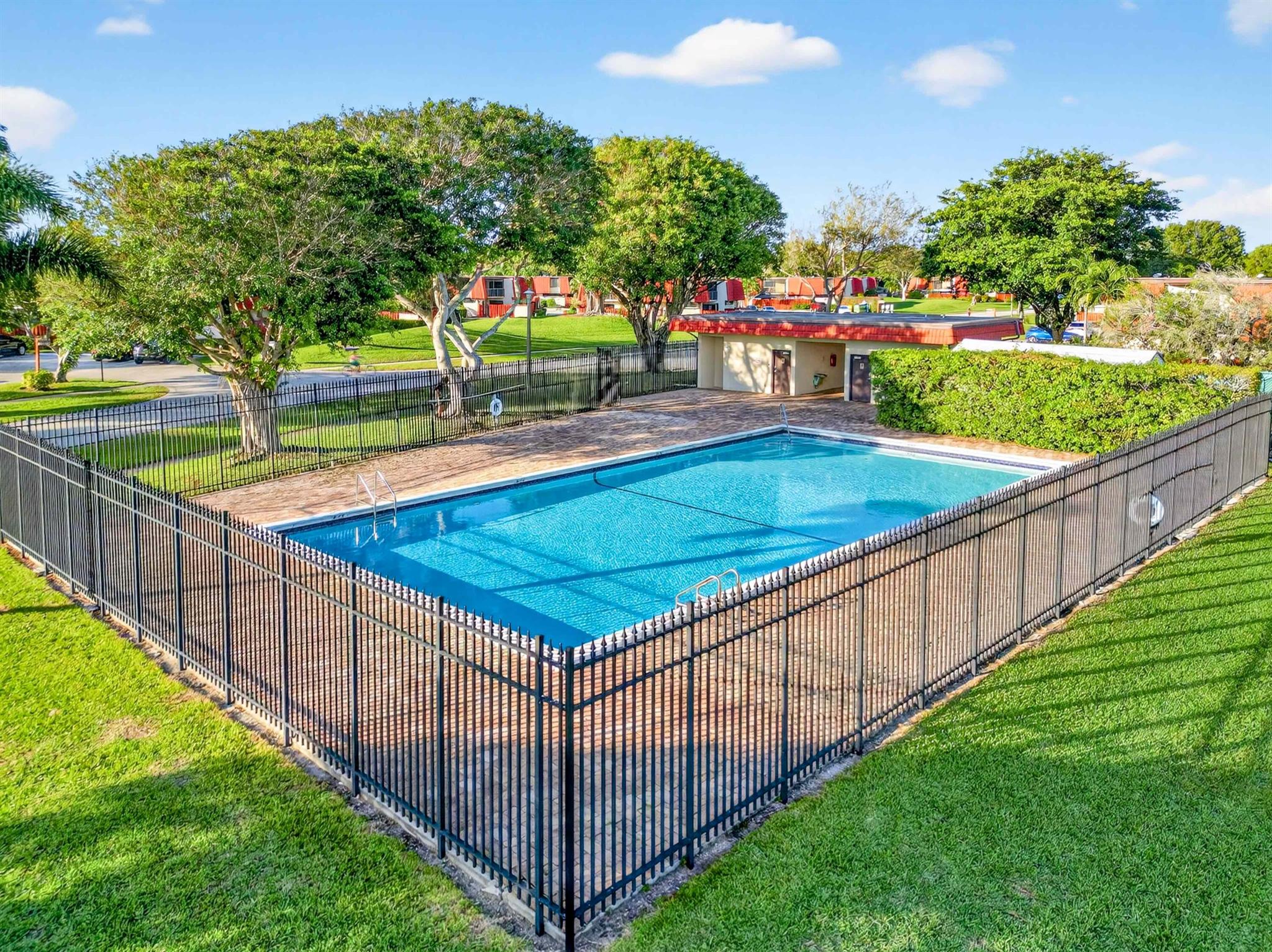 SOMERSET - Residential