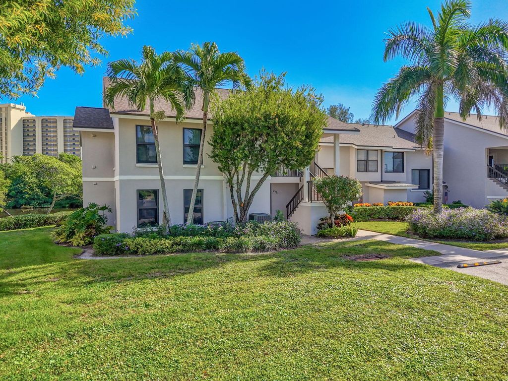 Photo of 2101 Fairway Drive S, Jupiter, FL 33477 (MLS # R11167989)