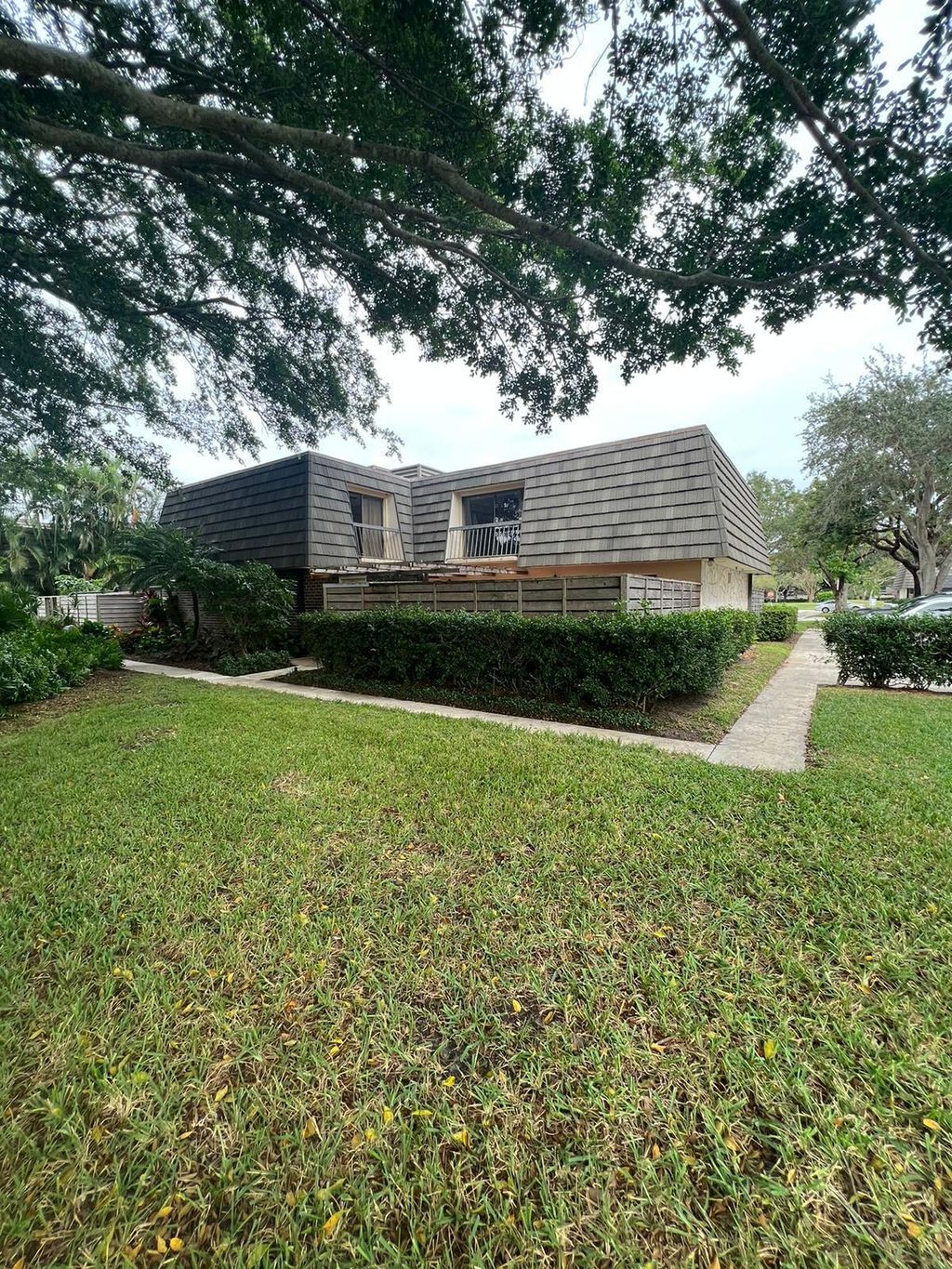 Photo of 1325 13th Ter, Palm Beach Gardens, FL 33418 (MLS # R10935533)