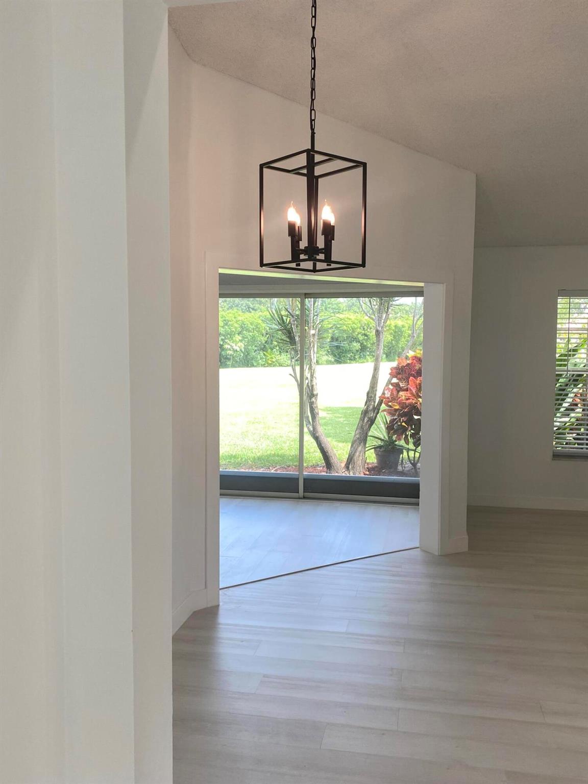 EMERALD POINTE - Residential