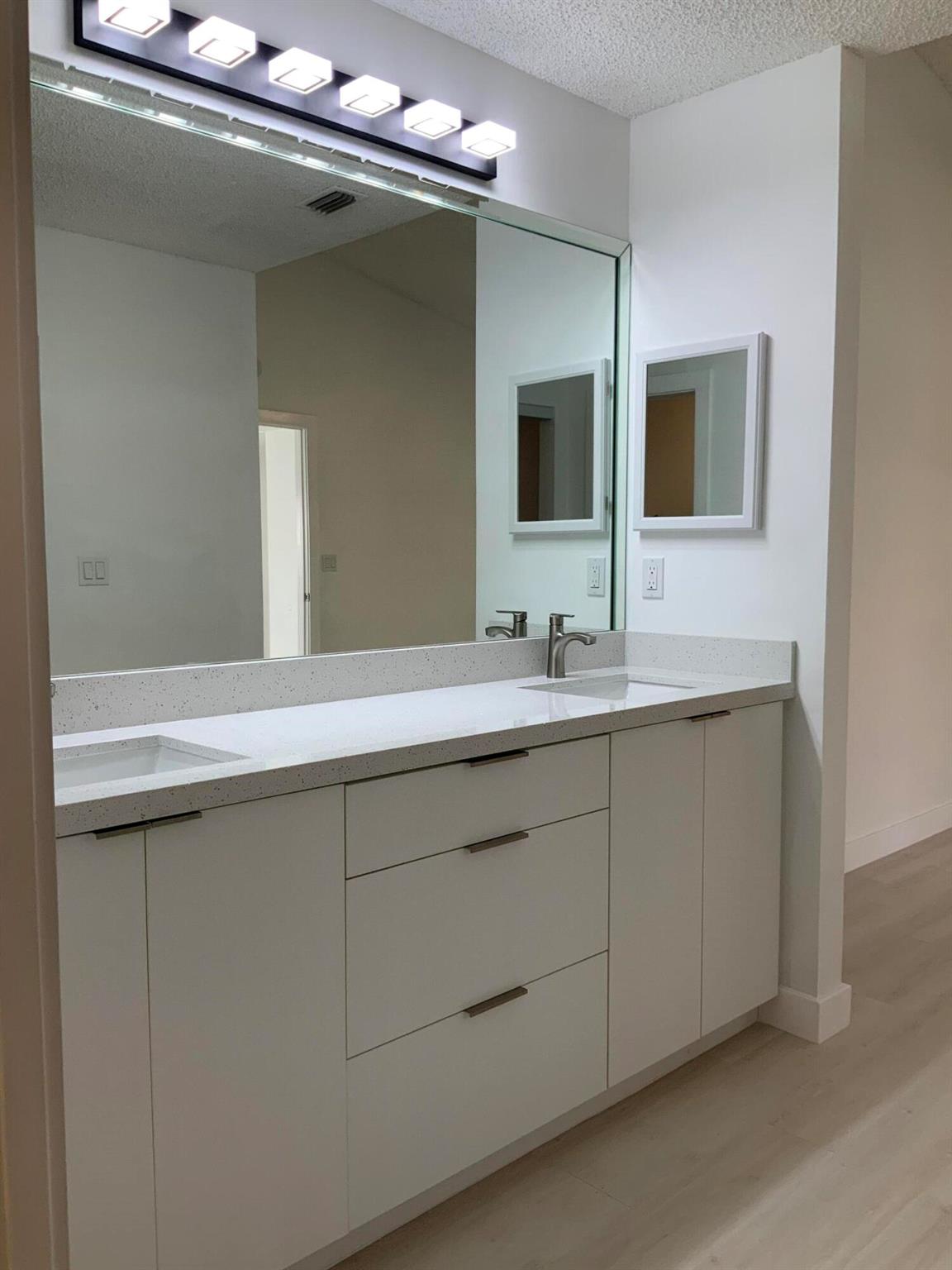 EMERALD POINTE - Residential