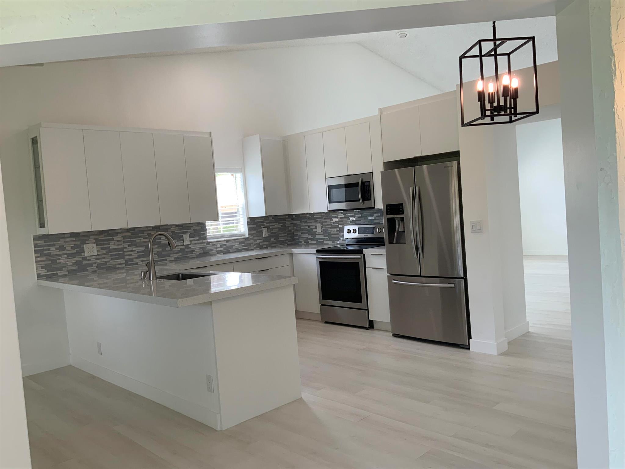 EMERALD POINTE - Residential