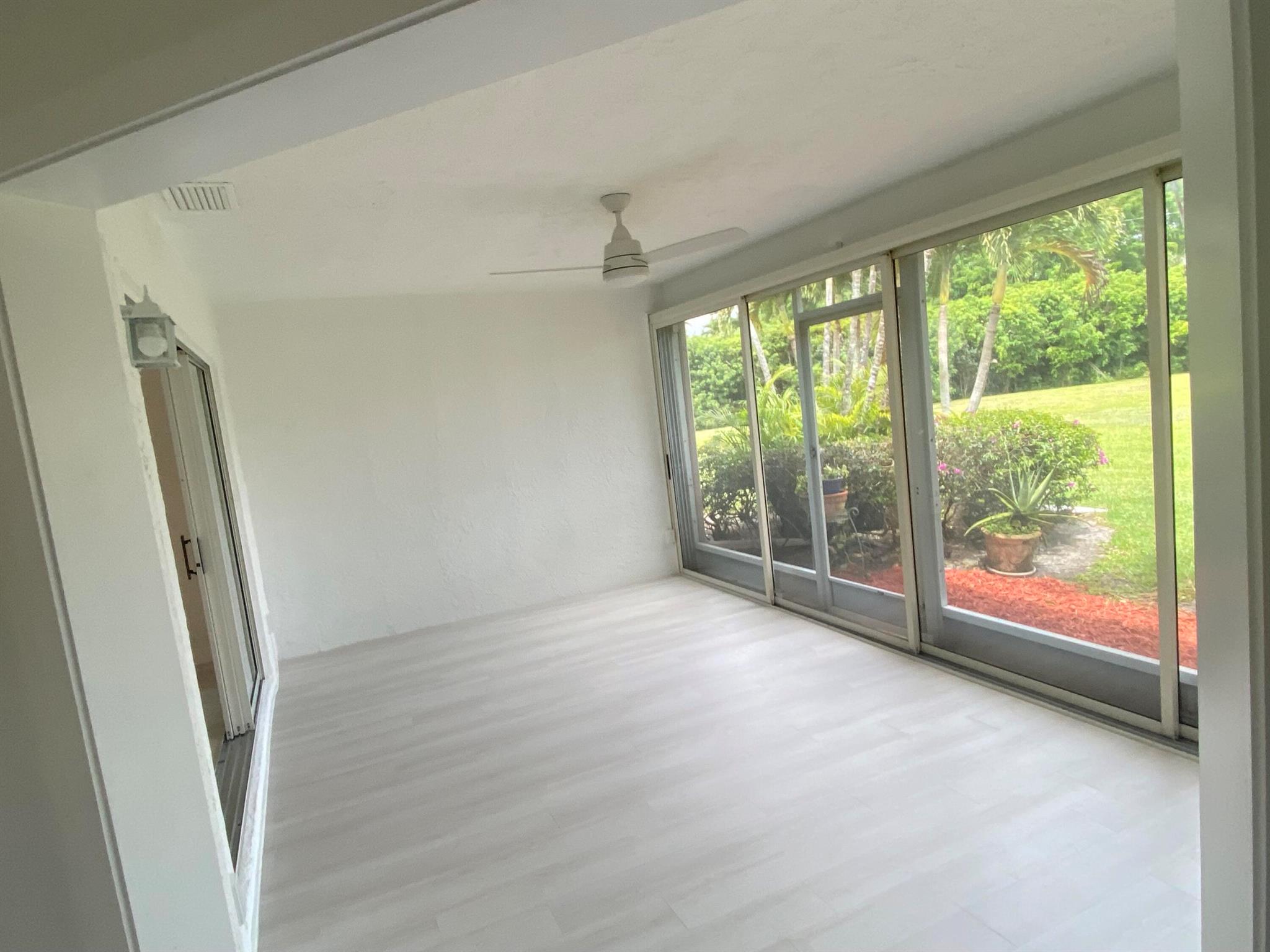 EMERALD POINTE - Residential