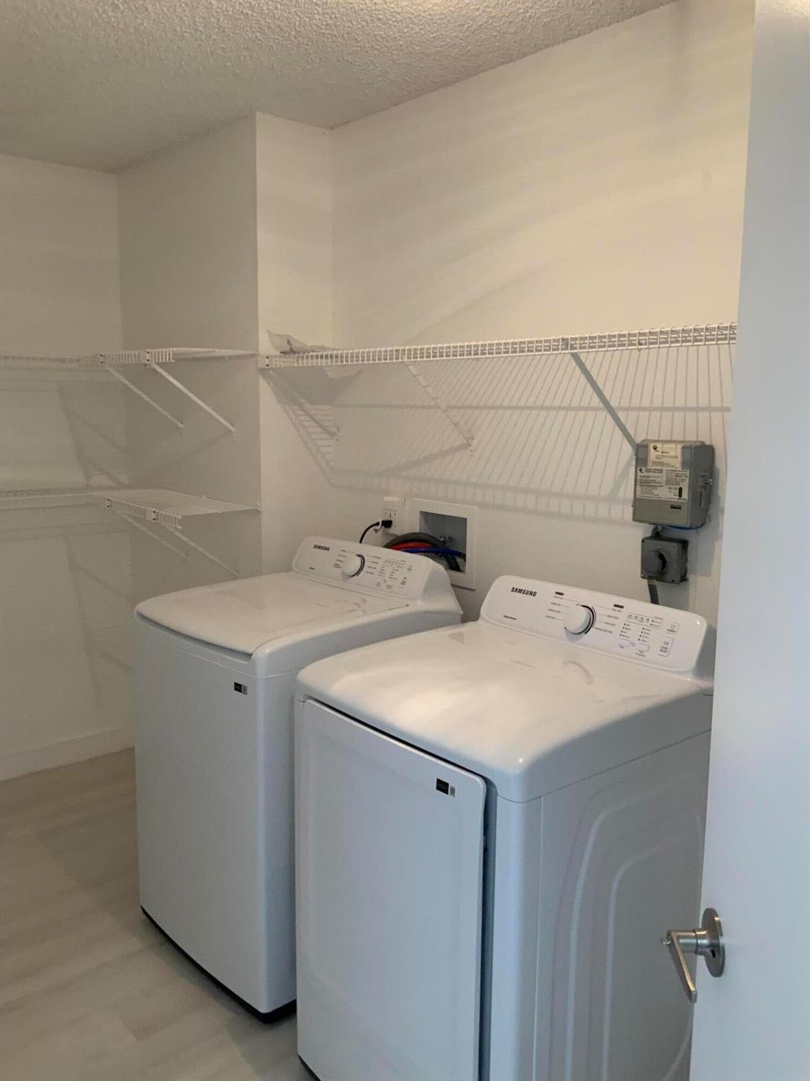 EMERALD POINTE - Residential