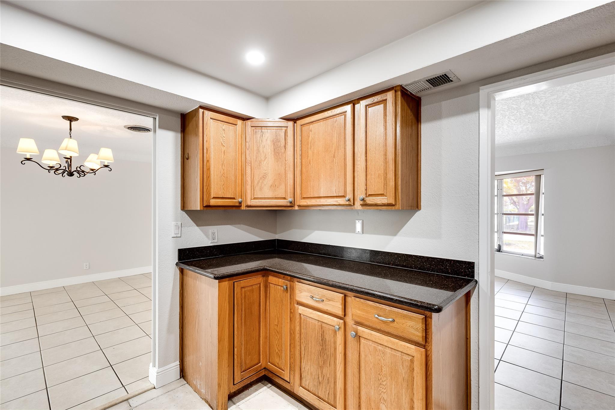 Lake Placid 35-23 B - Residential Lease