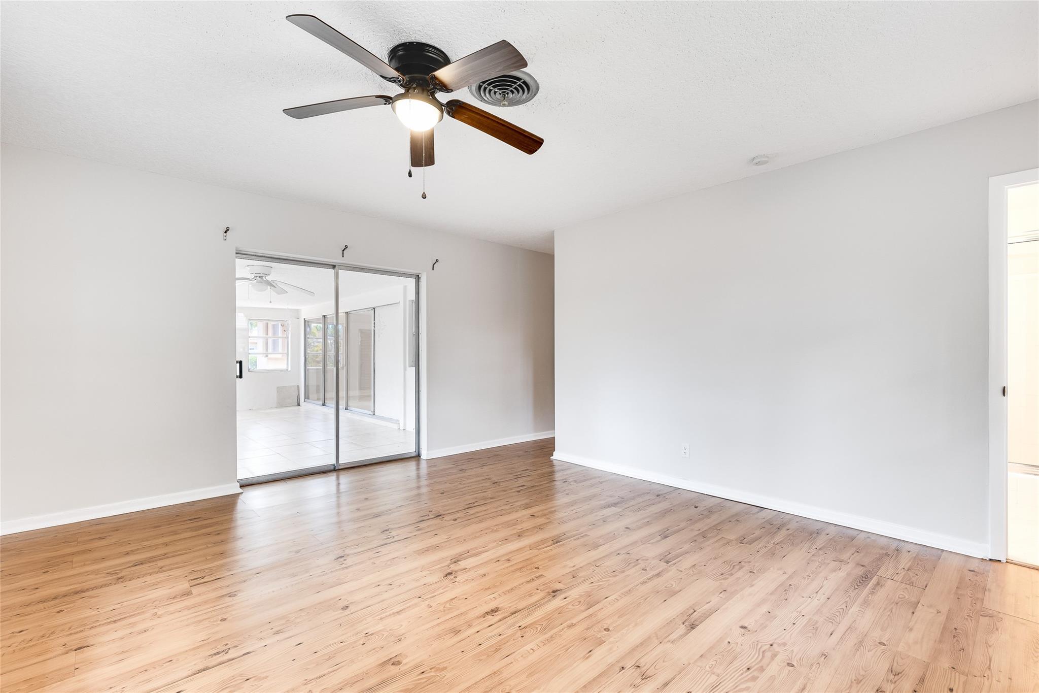 Lake Placid 35-23 B - Residential Lease