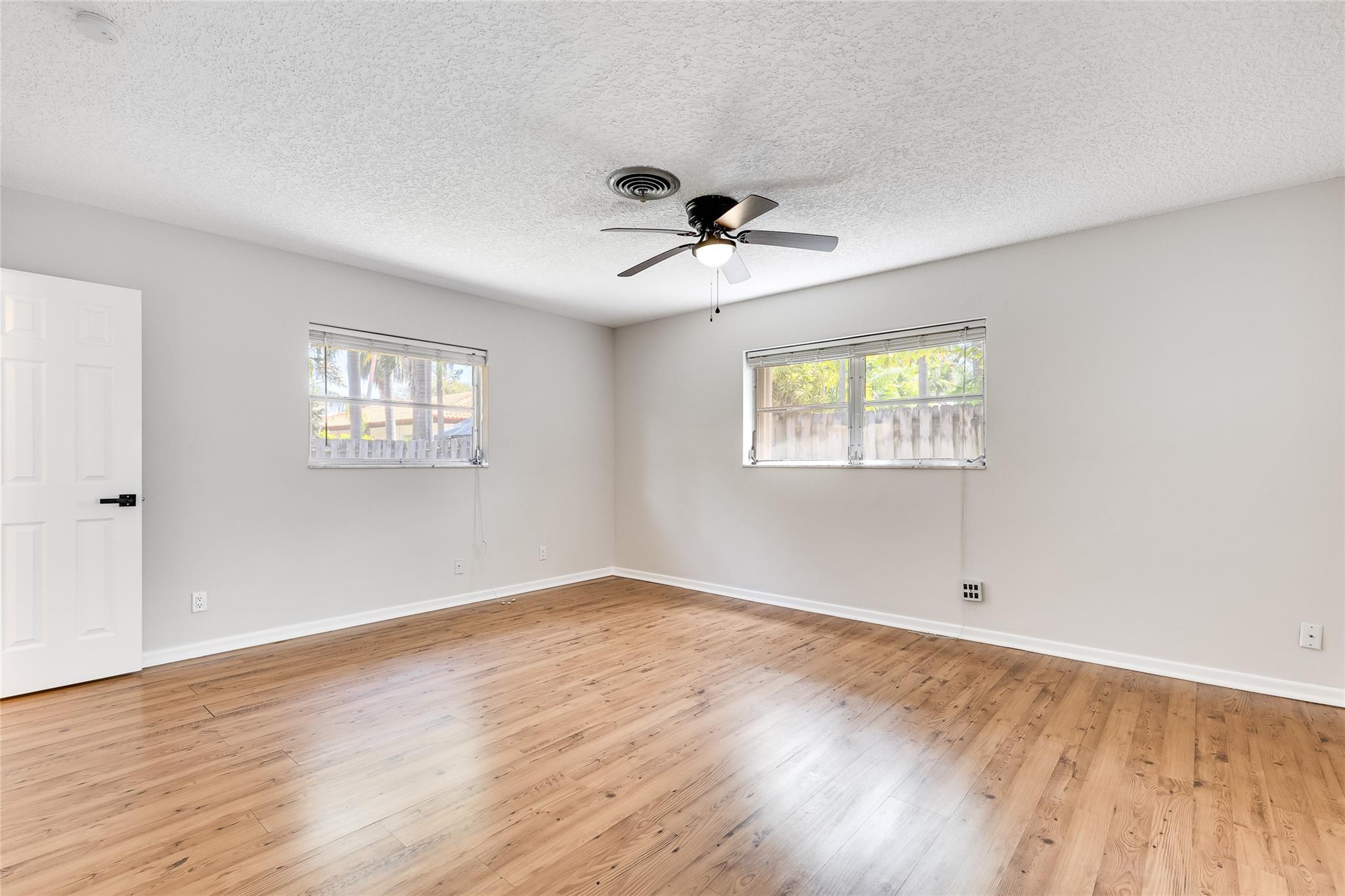 Lake Placid 35-23 B - Residential Lease
