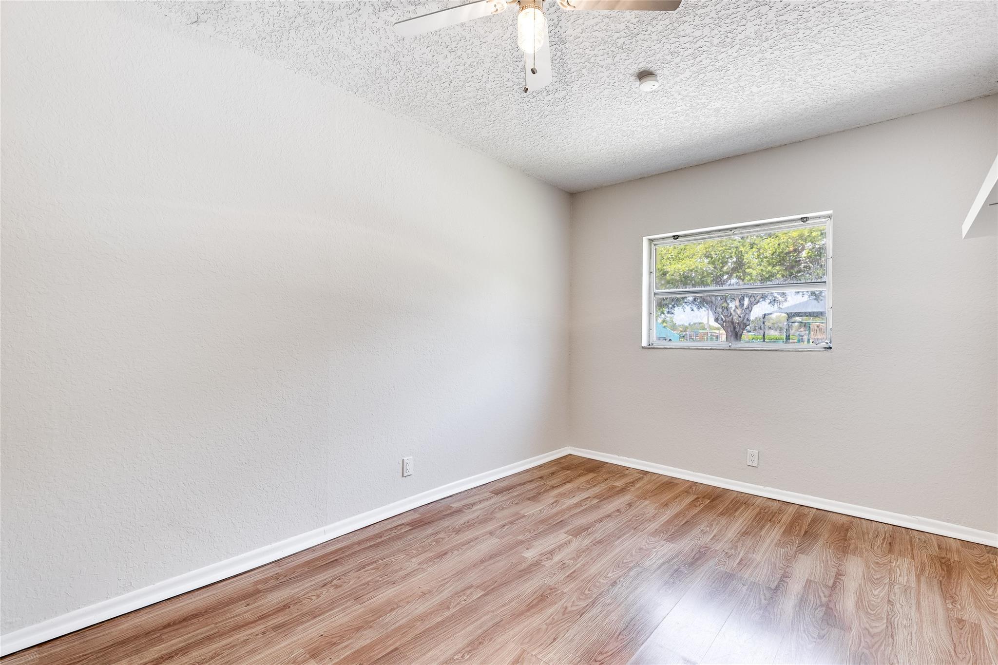 Lake Placid 35-23 B - Residential Lease