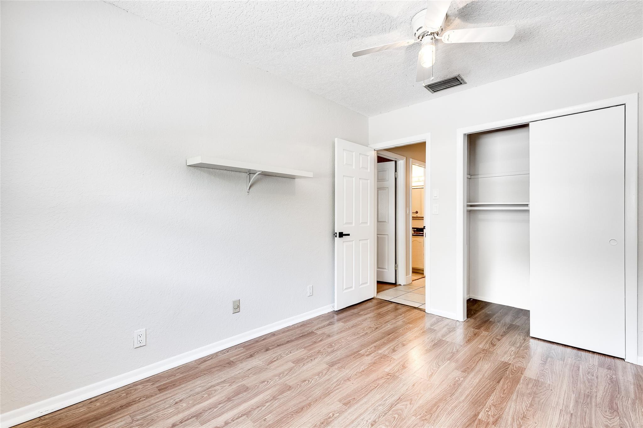 Lake Placid 35-23 B - Residential Lease