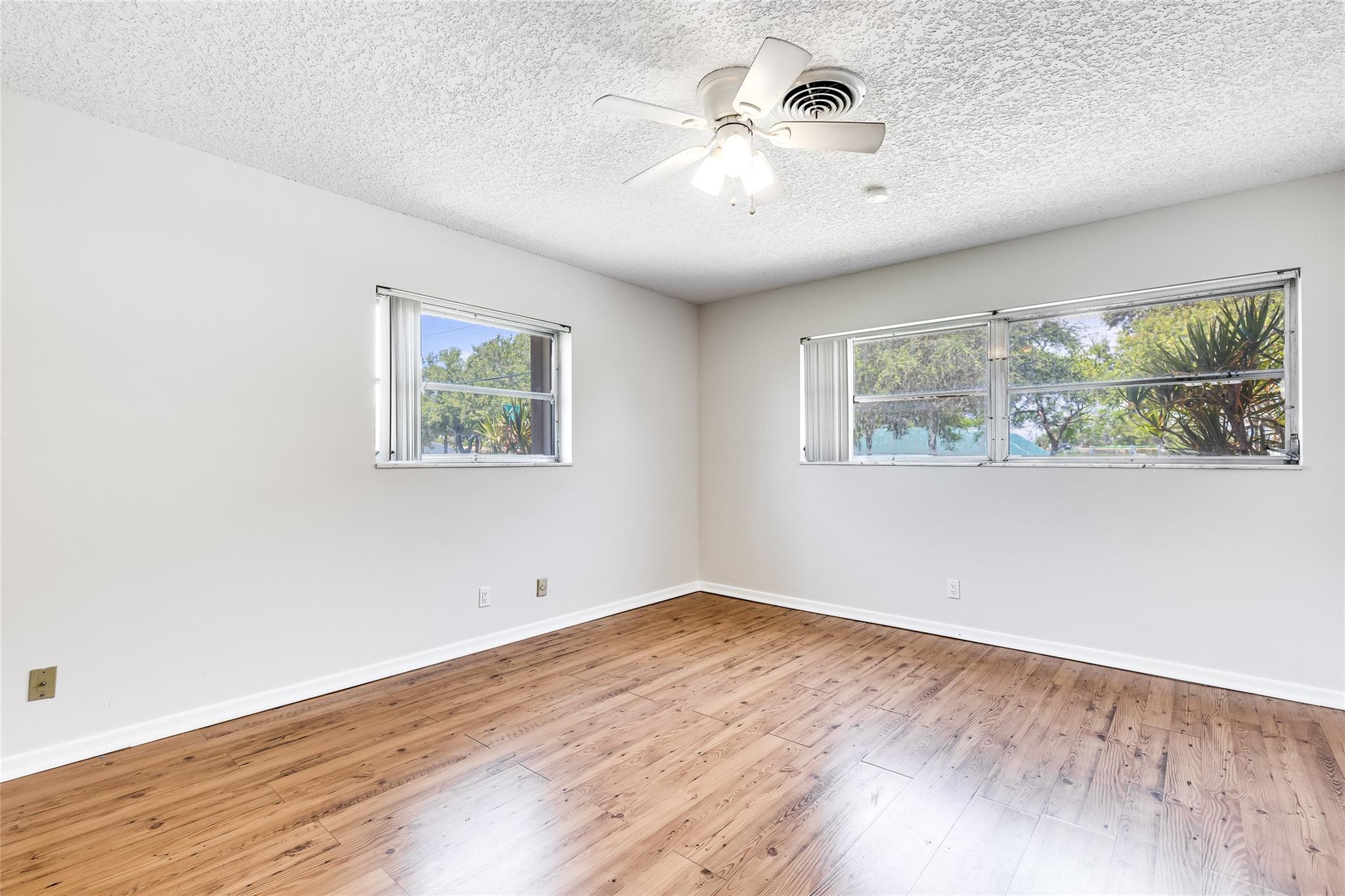 Lake Placid 35-23 B - Residential Lease